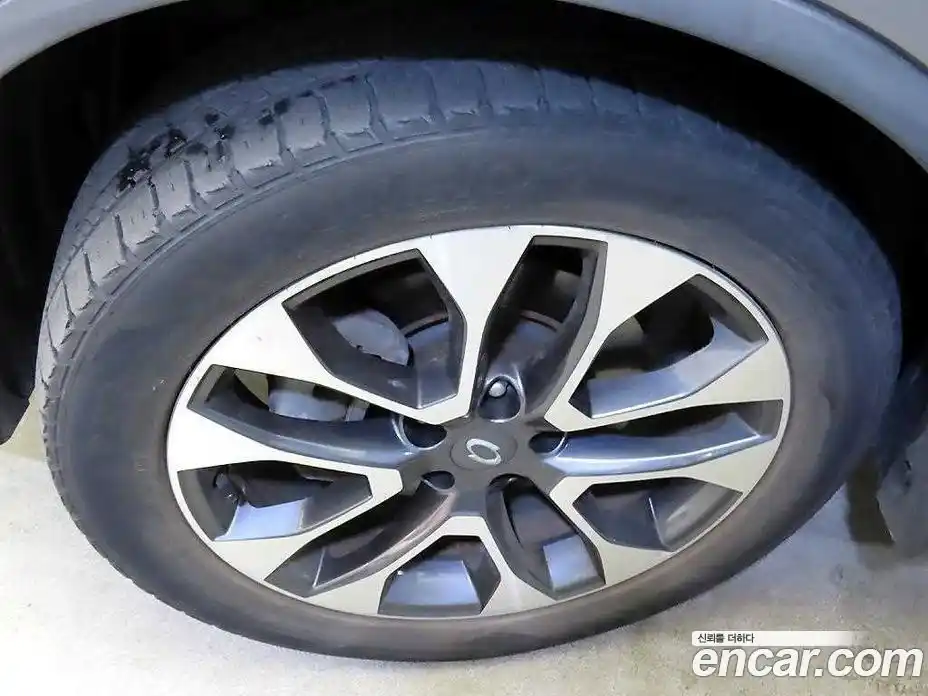 Renault QM6 2017 2.0 гидро в Москве № 1835091, фото 19