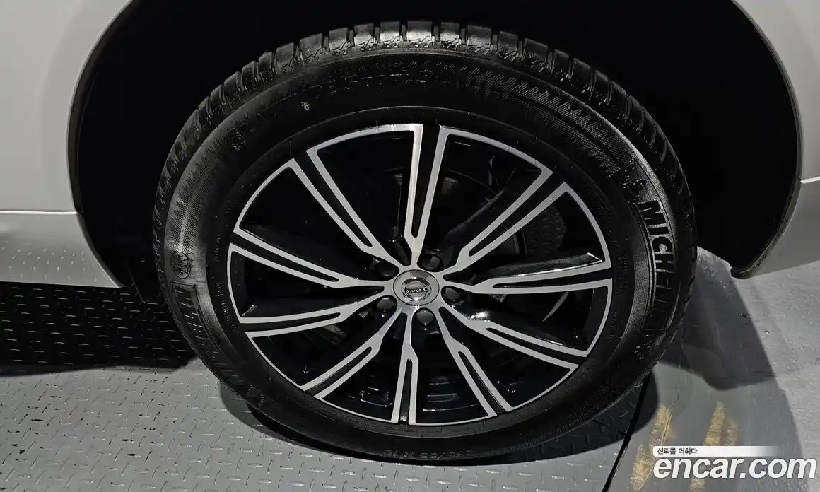 Volvo XC60 2021 2.0 гидро в Москве № 1836824, фото 7