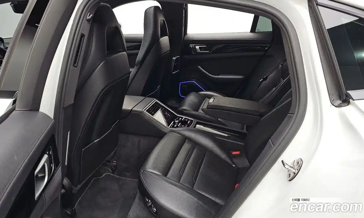 Porsche Panamera 2018 3.0 гидро в Москве № 1837106, фото 15