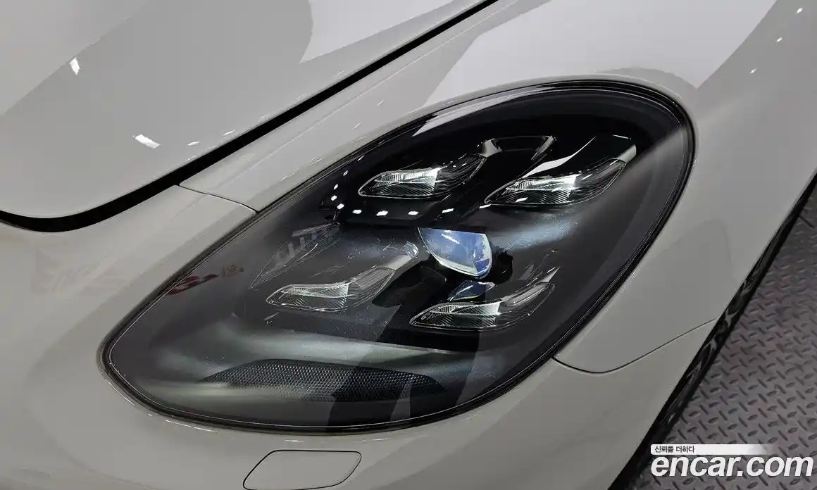 Porsche Panamera 2018 3.0 гидро в Москве № 1837106, фото 7