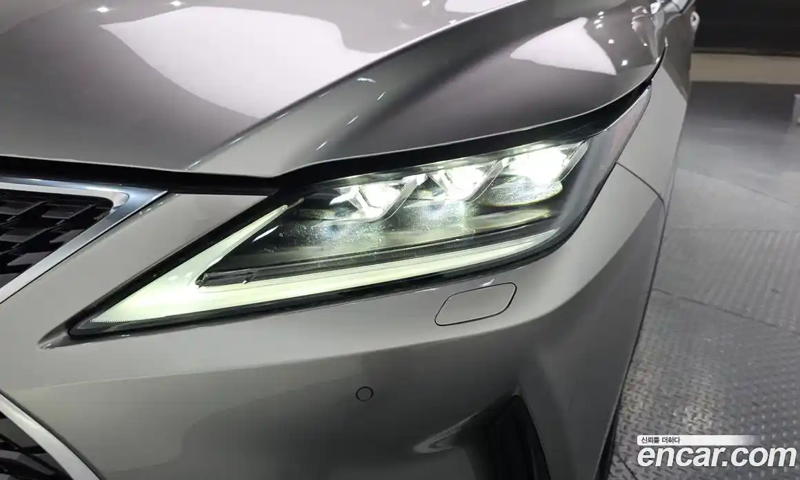 Lexus RX 2022 3.5 гидро в Москве № 1837942, фото 8
