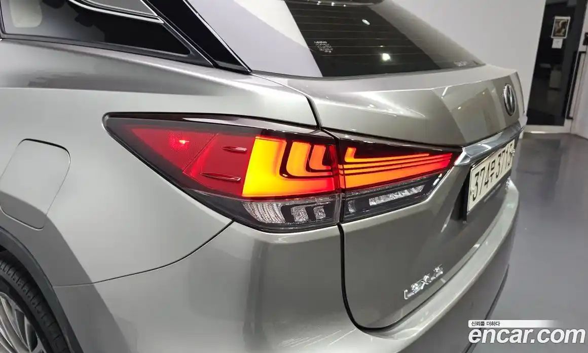 Lexus RX 2022 3.5 гидро в Москве № 1837942, фото 9