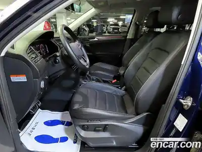 Volkswagen Tiguan 2023 2.0 гидро в Москве № 1838251, миниатюра 6