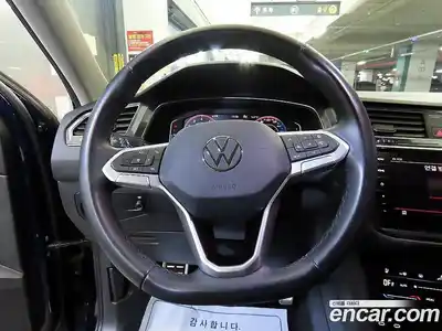 Volkswagen Tiguan 2023 2.0 гидро в Москве № 1838251, миниатюра 8