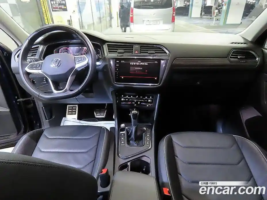 Volkswagen Tiguan 2023 2.0 гидро в Москве № 1838251, фото 10