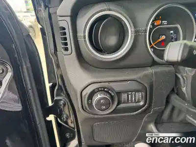 Jeep Wrangler 2020 2.0 гидро в Москве № 1838460, миниатюра 10