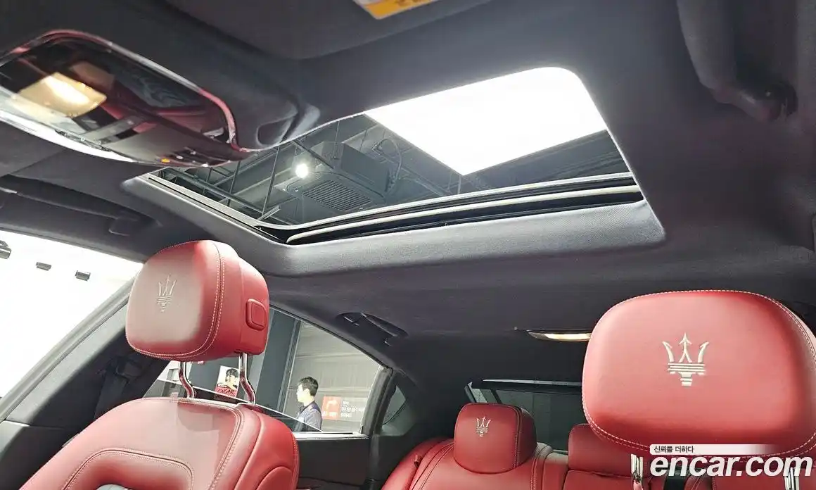 Maserati Quattroporte 2018 3.0 гидро, фото 19