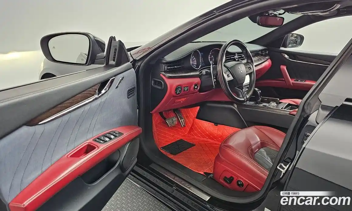 Maserati Quattroporte 2018 3.0 гидро, фото 10