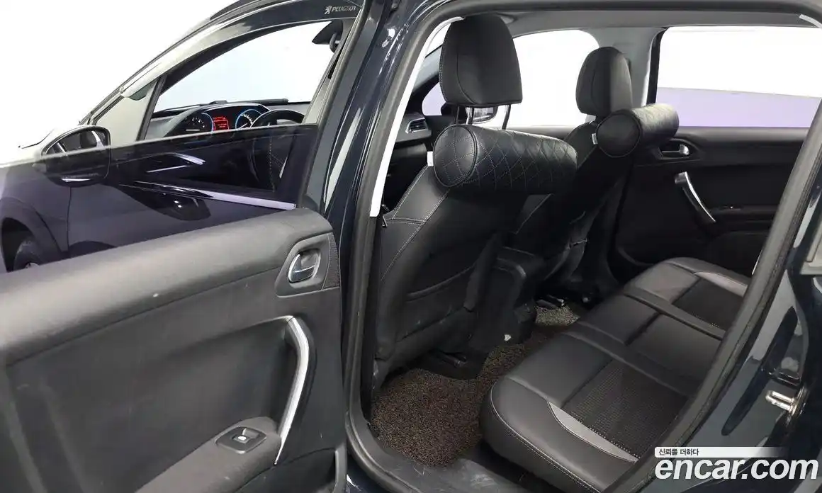 Peugeot 2008 2019 1.5 гидро в Москве, фото 18