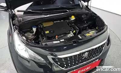 Peugeot 2008 2019 1.5 гидро в Москве, миниатюра 6