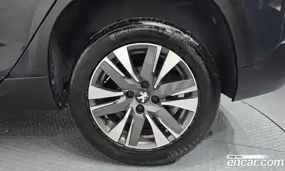Peugeot 2008 2019 1.5 гидро в Москве, миниатюра 7