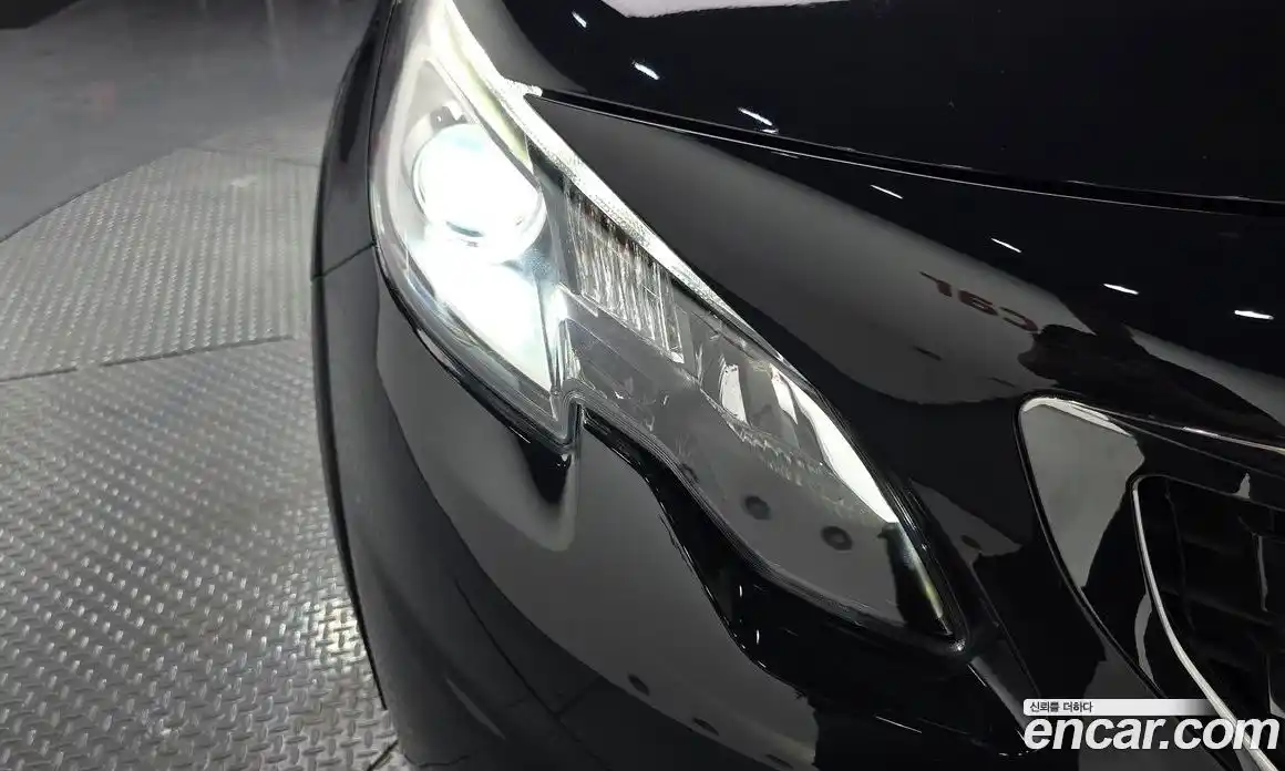 Peugeot 2008 2019 1.5 гидро в Москве, фото 8