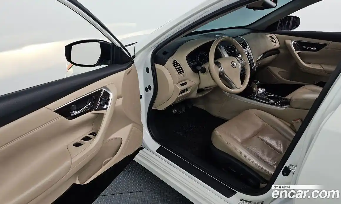 Nissan Altima 2016 2.5 гидро в Москве № 284975, фото 11