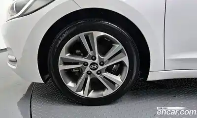 Hyundai Avante 2018 1.6 гидро в Москве № 5074, миниатюра 5