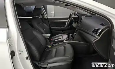 Hyundai Avante 2018 1.6 гидро в Москве № 5074, миниатюра 10
