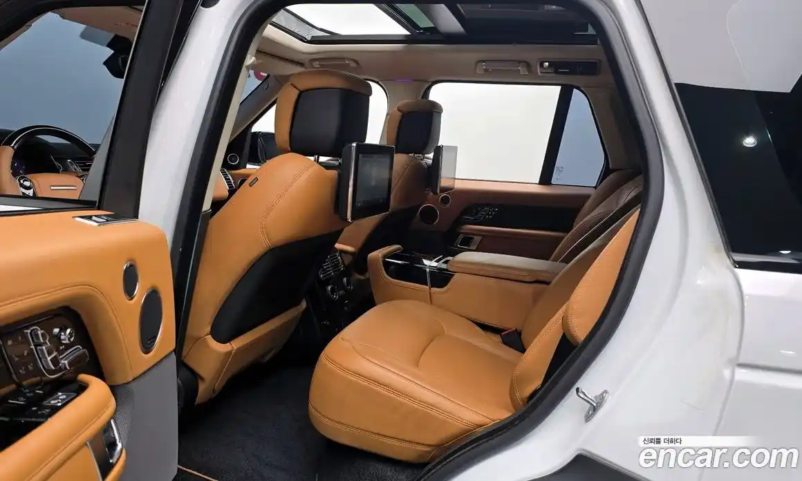 Land Rover Range-Rover 2018 4.4 гидро в Москве № 894752, фото 12