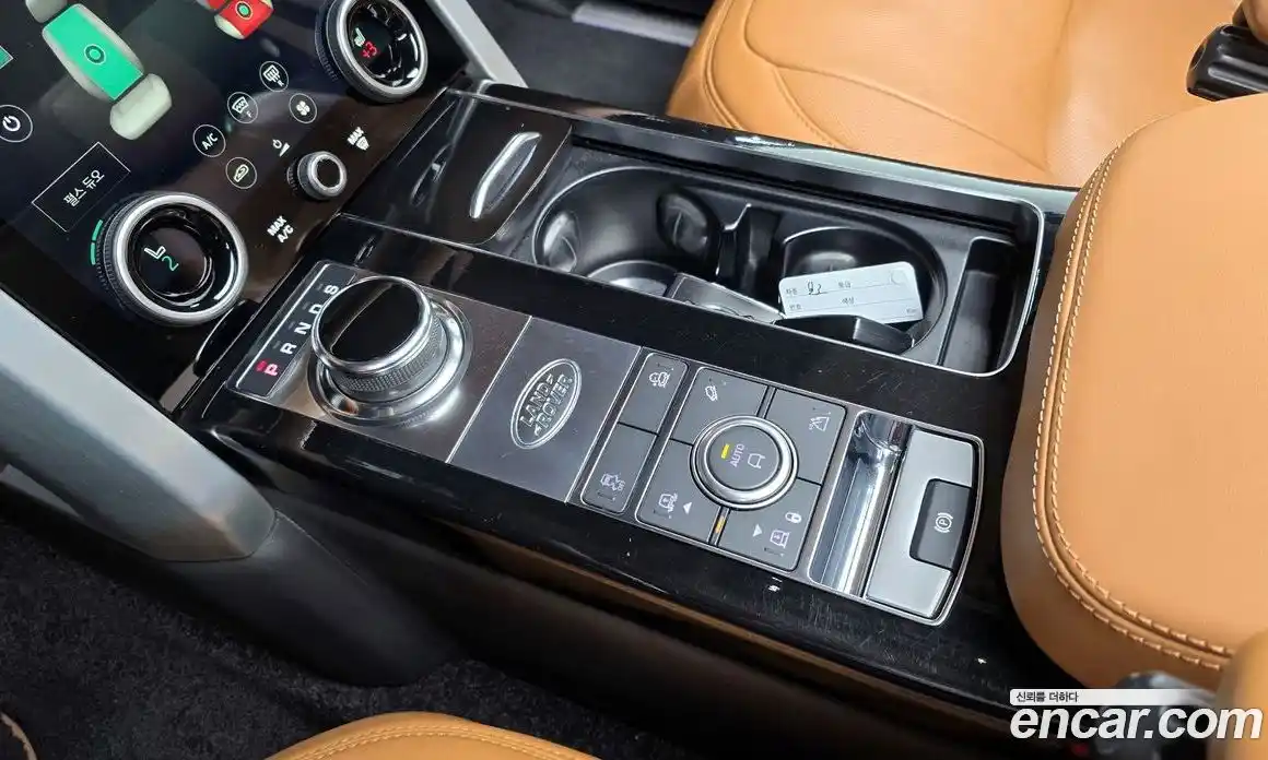Land Rover Range-Rover 2018 4.4 гидро в Москве № 894752, фото 8
