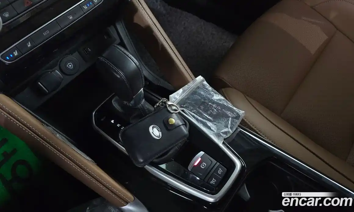 Renault QM6 2023 2.0 гидро в Москве № 106847, фото 9