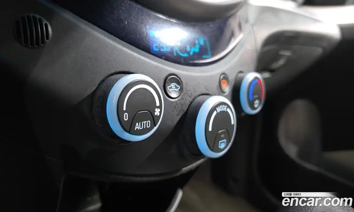 Chevrolet Spark 2012 1.0 гидро в Москве № 1246790, фото 20