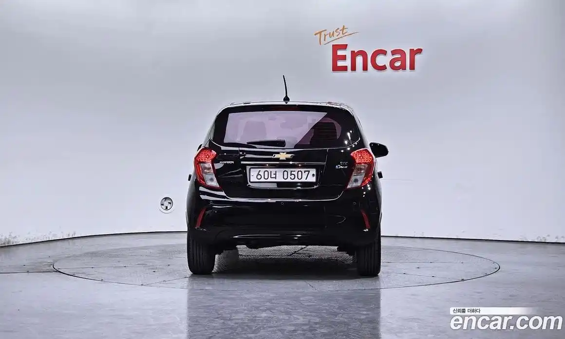 Chevrolet Spark 2016 1.0 гидро в Москве, фото 4