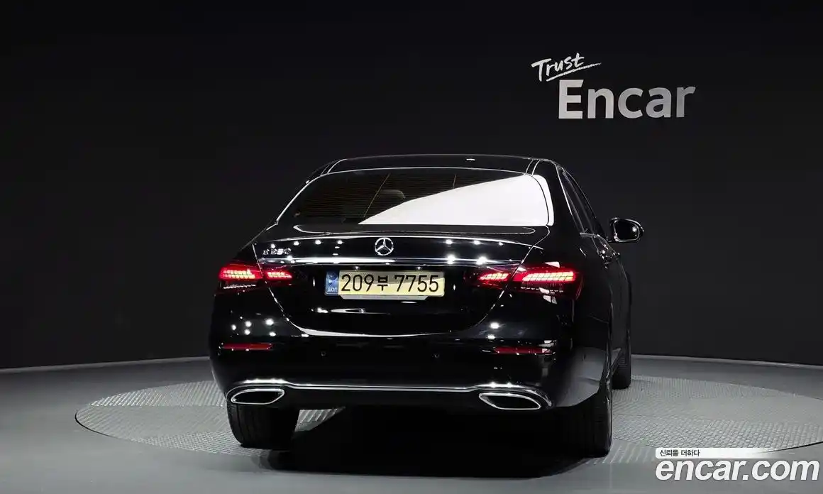 Mercedes-Benz E-Class 2022 2.0 гидро в Москве № 1322292, фото 4