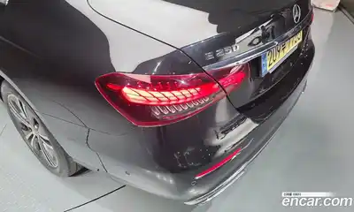 Mercedes-Benz E-Class 2022 2.0 гидро в Москве № 1322292, миниатюра 9
