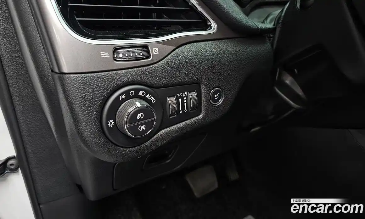 Jeep Cherokee 2021 2.4 гидро в Москве № 1323668, фото 27