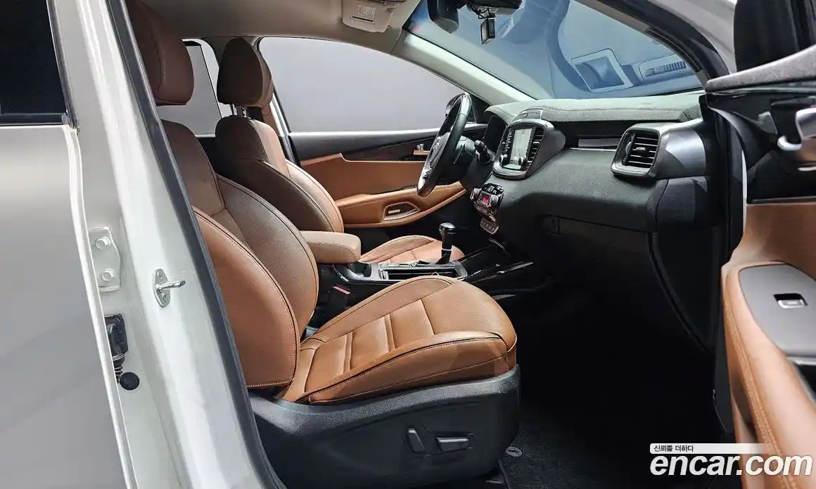 Kia Sorento 2019 2.0 гидро в Москве, фото 16