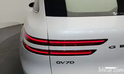 Genesis GV70 2025 2.5 гидро в Москве № 1343303, миниатюра 9