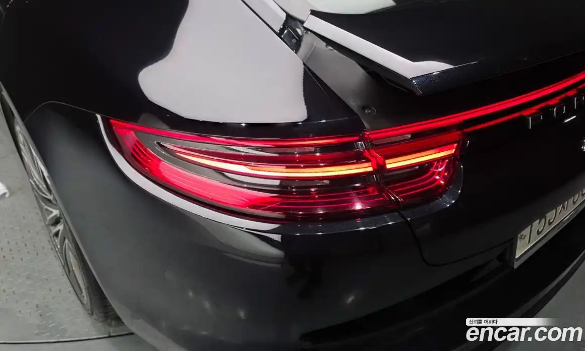Porsche Panamera 2017 3.0 гидро в Москве № 1349098, фото 9