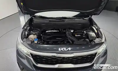 Kia Seltos 2022 1.6 гидро в Москве № 1399463, миниатюра 6