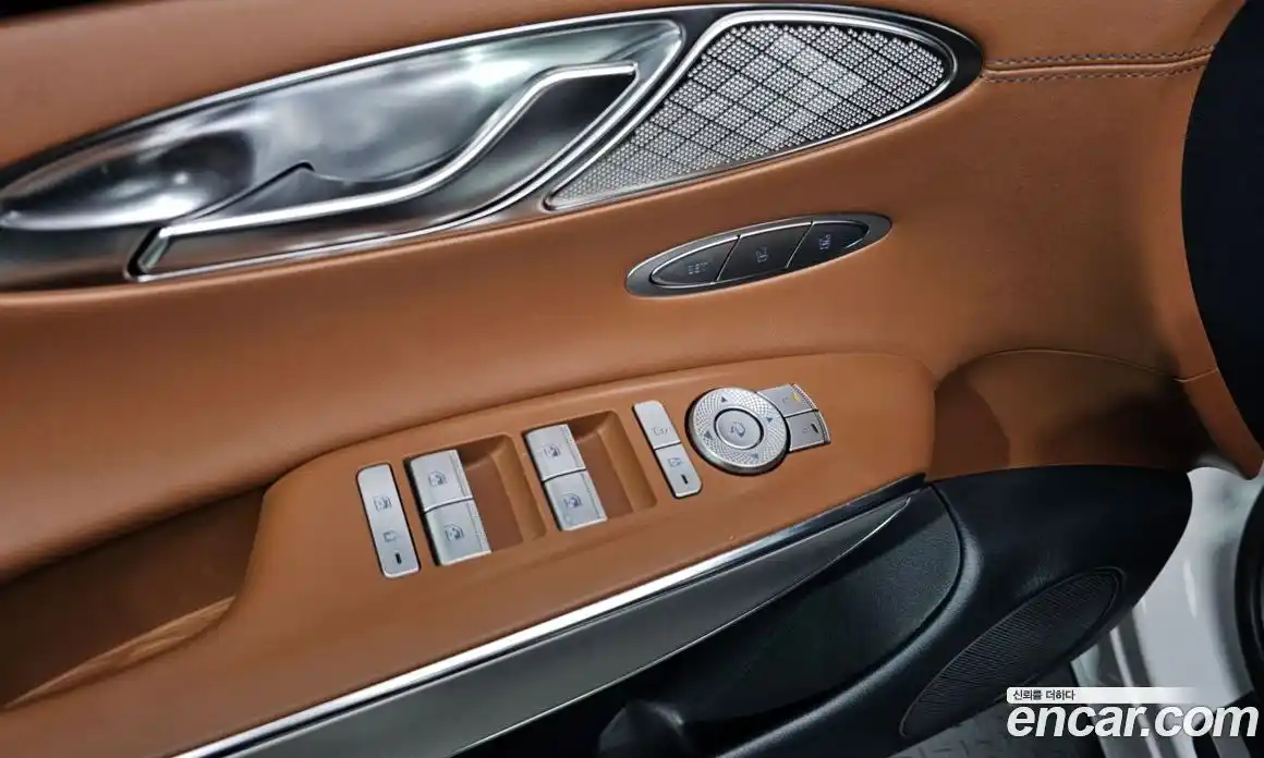 Genesis GV70 2023 2.5 гидро в Москве № 1399736, фото 27