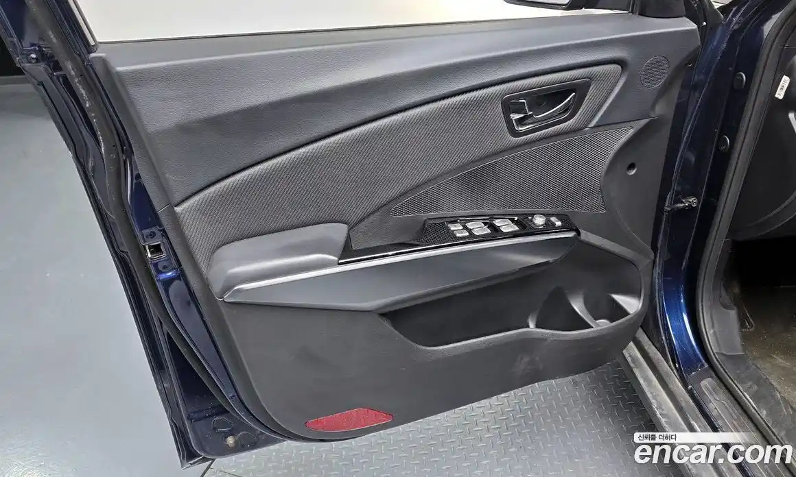 SsangYong TIBOLI 2018 1.6 гидро в Москве № 1400475, фото 13