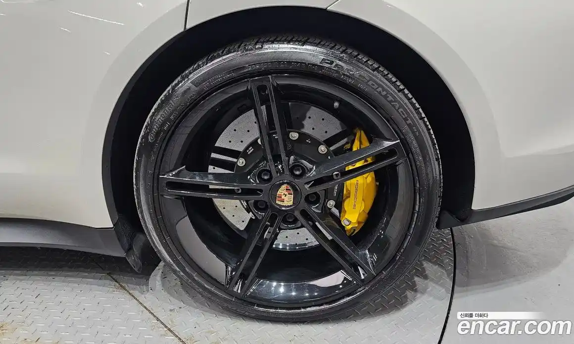 Porsche Taycan 2020 0.1 гидро в Москве № 1404829, фото 7
