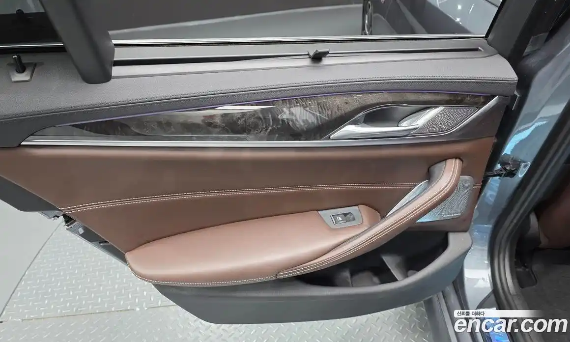 BMW 5-Series 2018 3.0 гидро в Москве № 1417574, фото 15