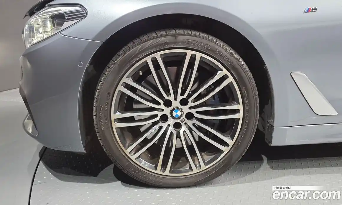 BMW 5-Series 2018 3.0 гидро в Москве № 1417574, фото 5