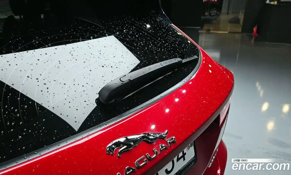 Jaguar E-Pace 2018 2.0 гидро в Москве № 1421777, фото 34