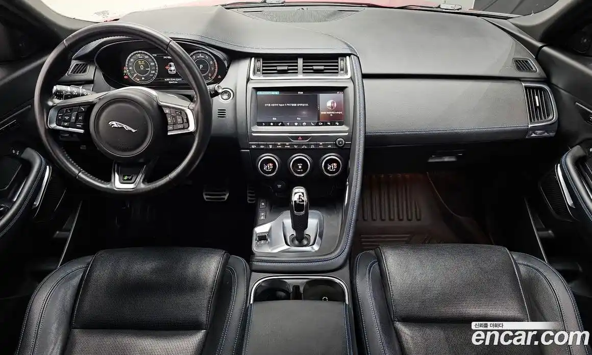 Jaguar E-Pace 2018 2.0 гидро в Москве № 1421777, фото 10