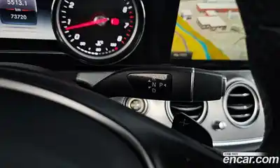 Mercedes-Benz E-Class 2018 2.0 гидро в Москве № 1422081, миниатюра 12