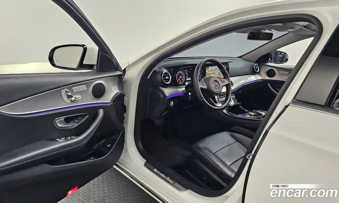 Mercedes-Benz E-Class 2018 2.0 гидро в Москве № 1422081, фото 13