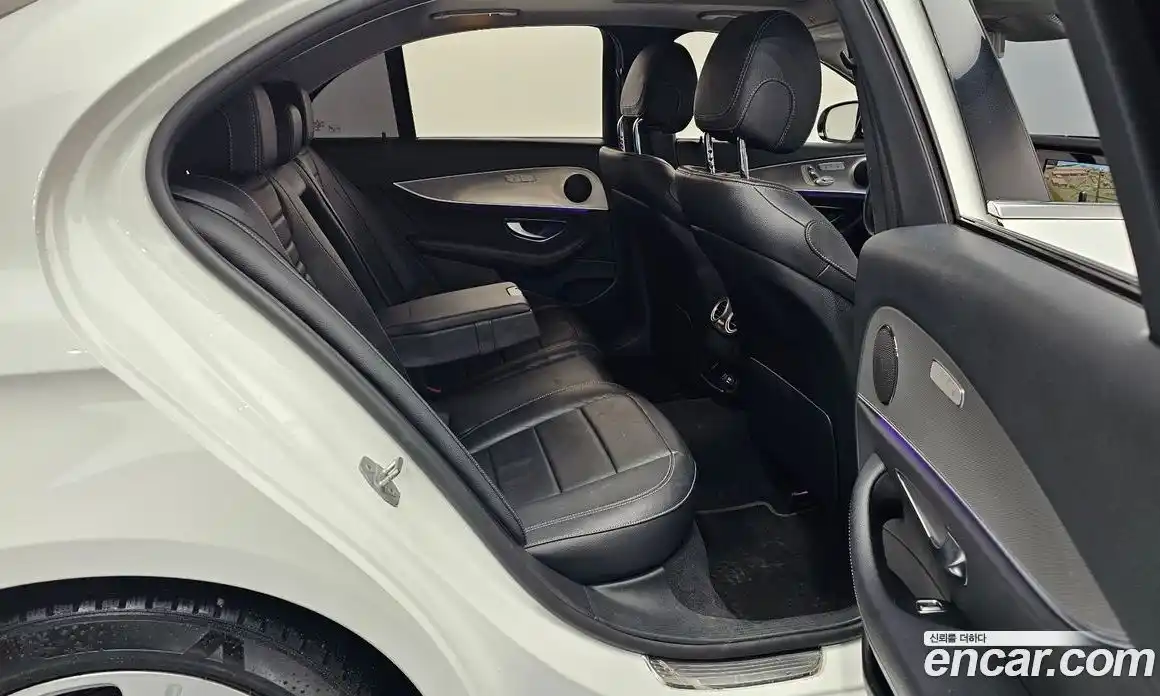 Mercedes-Benz E-Class 2018 2.0 гидро в Москве № 1422081, фото 16