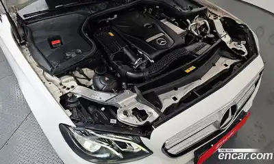 Mercedes-Benz E-Class 2018 2.0 гидро в Москве № 1422081, миниатюра 6