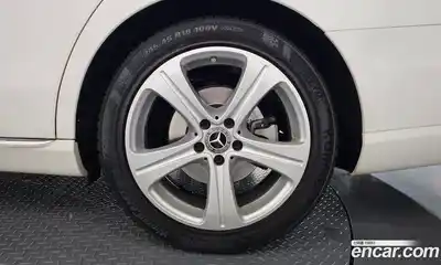 Mercedes-Benz E-Class 2018 2.0 гидро в Москве № 1422081, миниатюра 7