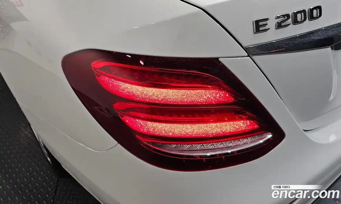Mercedes-Benz E-Class 2018 2.0 гидро в Москве № 1422081, фото 9