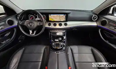 Mercedes-Benz E-Class 2018 2.0 гидро в Москве № 1422081, миниатюра 10