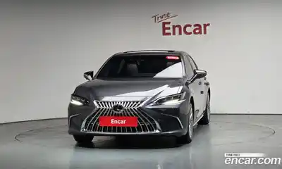 Lexus ES 2025 2.5 гидро в Москве № 1423958, миниатюра 2