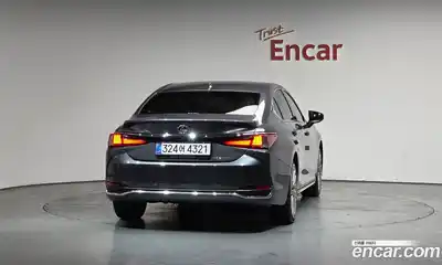 Lexus ES 2025 2.5 гидро в Москве № 1423958, миниатюра 3