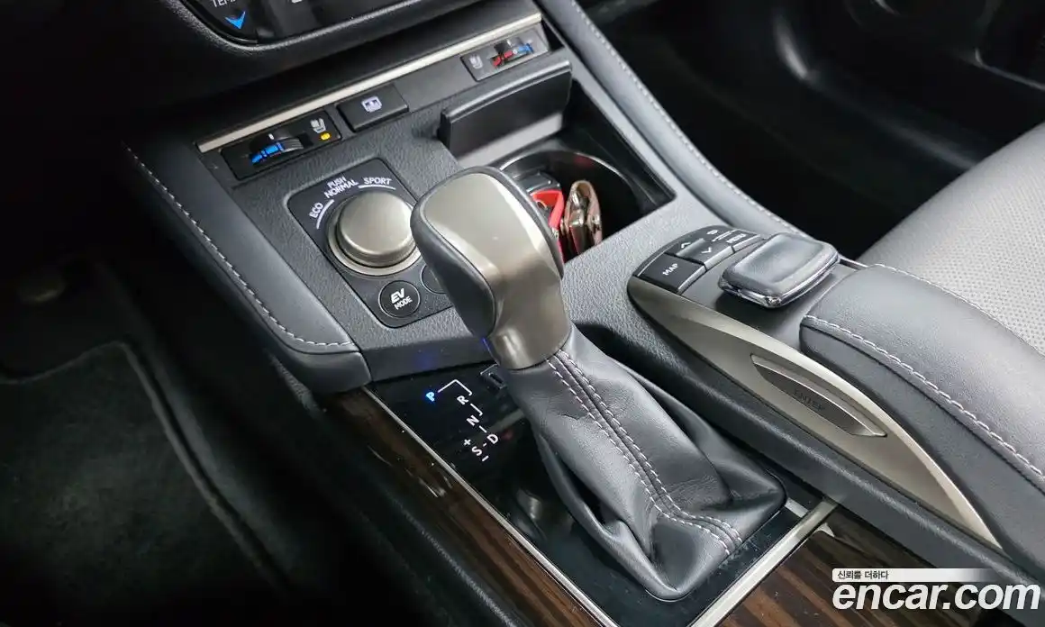 Lexus ES 2018 2.5 гидро в Москве № 1423977, фото 12