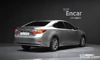 Lexus ES 2018 2.5 гидро в Москве № 1423977, миниатюра 2