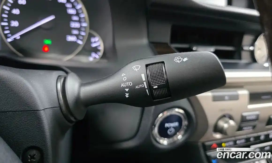 Lexus ES 2018 2.5 гидро в Москве № 1423977, фото 29